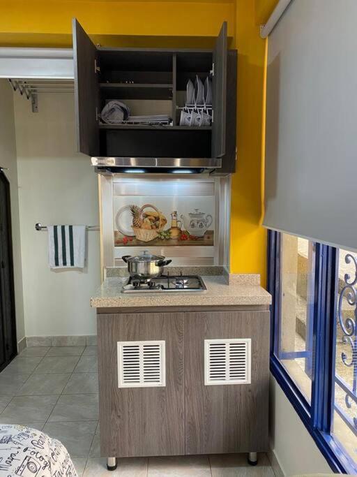 Calle 16b # 7-30 Altos De Laureles - Esquina